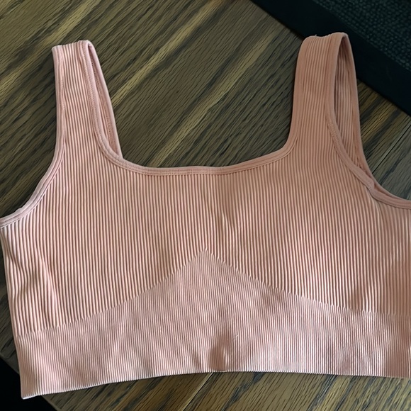 Matching workout set - Picture 2 of 3